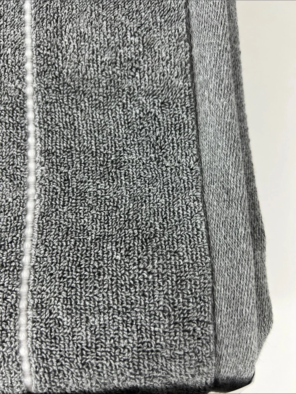DKNY Eco Melange Bath Towels Medium Gray White Stripe Soft Cotton Set of 4 NEW